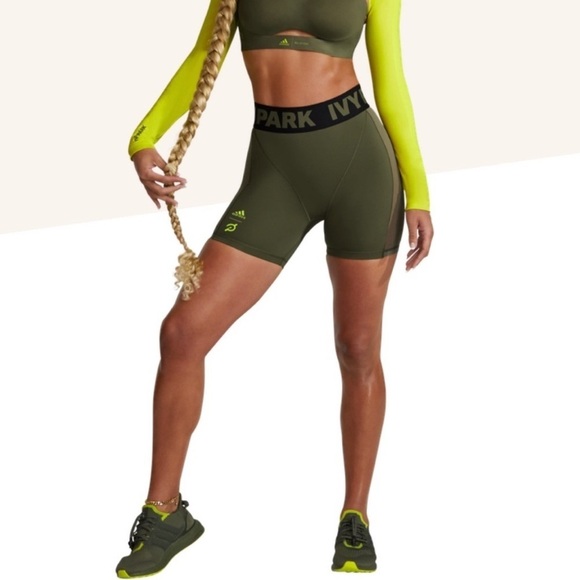 Ivy Park x Peloton Cycling Shorts Olive Green Sz S - Picture 1 of 14